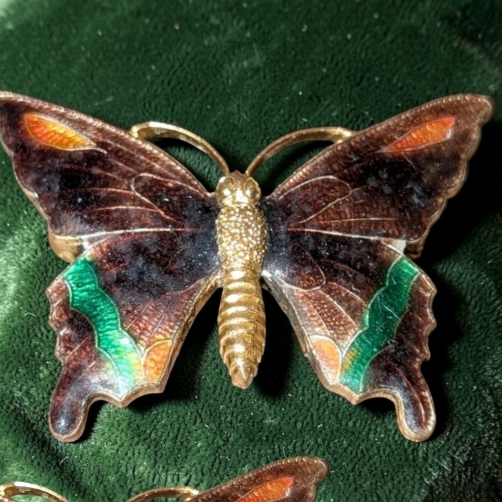 Lovely Little Butterfly Brooch